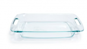 Essential Kitchen Equipment: 9 x 13 Glass Baking Dish from Pyrex #cookware #cooking #kitchen