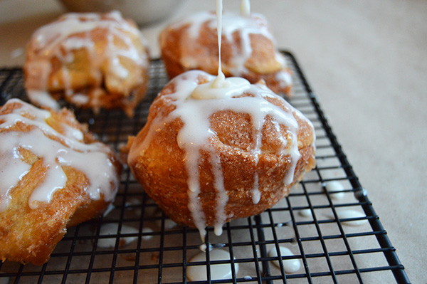 Retro Pecan Sticky Buns | The Hungry Traveler