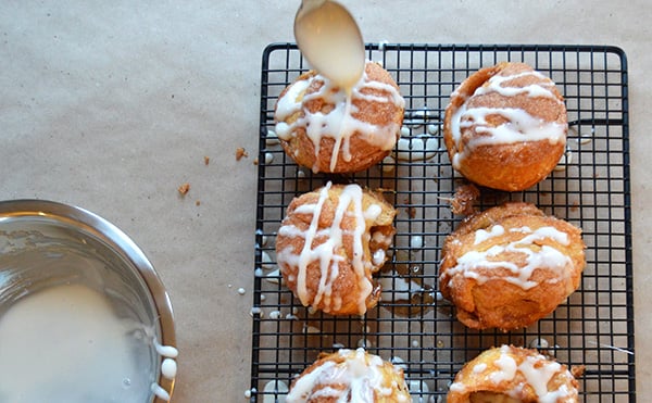 Retro Pecan Sticky Buns | The Hungry Traveler