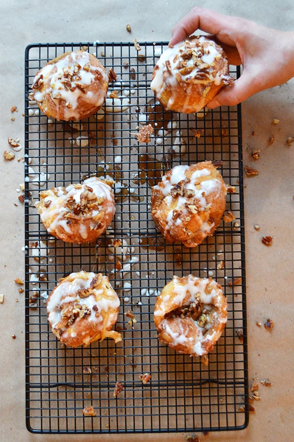 Retro Pecan Sticky Buns | The Hungry Traveler 