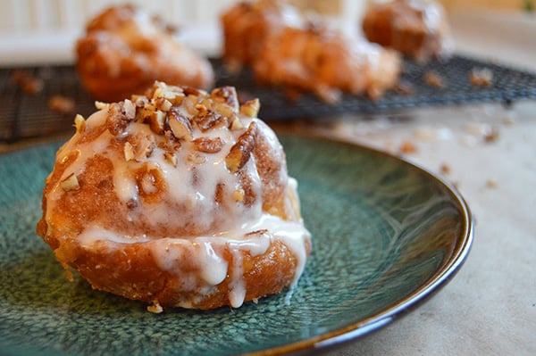 Retro Pecan Sticky Buns | The Hungry Traveler