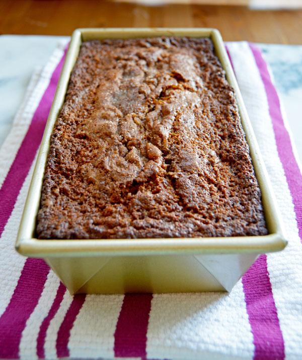 Buttermilk Banana Bread |www.thehungrytravelerblog.com