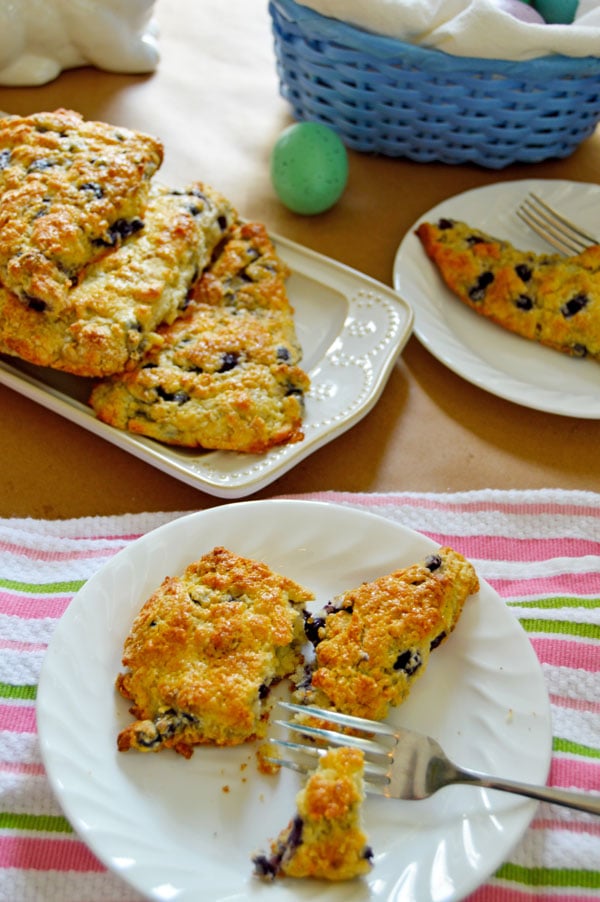 Blueberry Lemon Buttermilk Scones - moist, tender, and just barely sweet.  These come together quickly and are perfect for a weekend breakfast or brunch! | www.thehungrytravelerblog.com