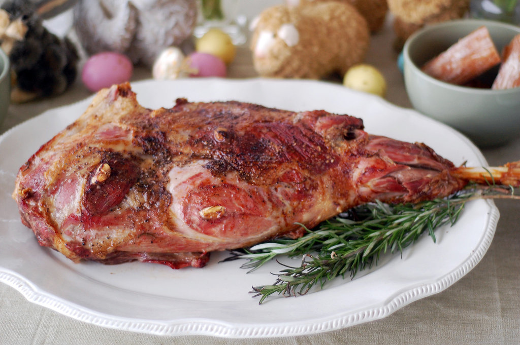 French Leg of Lamb: 11 Easter Recipes from Around the World | www.thehungrytravelerblog.com