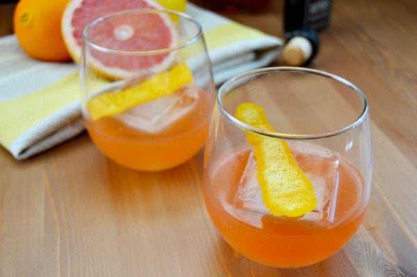 Freshly Squeezed Grapefruit, Orange, and Lemon Juice Bourbon Cocktail | www.thehungrytravelerblog.com