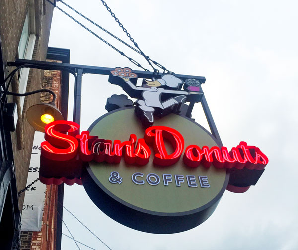 Stan's Donuts| 10 Bakeries to Visit in Chicago