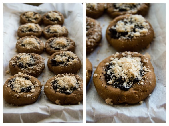 A delicious European Christmas cookies inspired by the Czech gingerbread kolache in Prague. A soft gingerbread base filled with poppy seeds and topped with a buttery streusel.