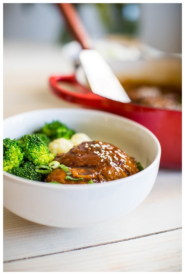 Vietnamese Caramel Chicken -- chicken thighs braised in a sweet and spicy caramel sauce with jalapeños, ginger, and scallions. Serve it with steamed veggies and rice and it's a perfect weeknight dinner. 