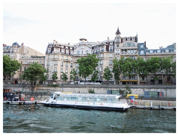 Where to Stay in Paris -- 4 Neighborhood Recommendations including the Marais, near the Louvre, St. Germain and Ile St. Louis. 